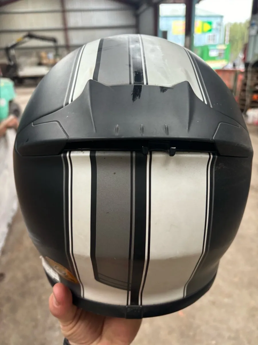 Shoei bike helmet - Image 2