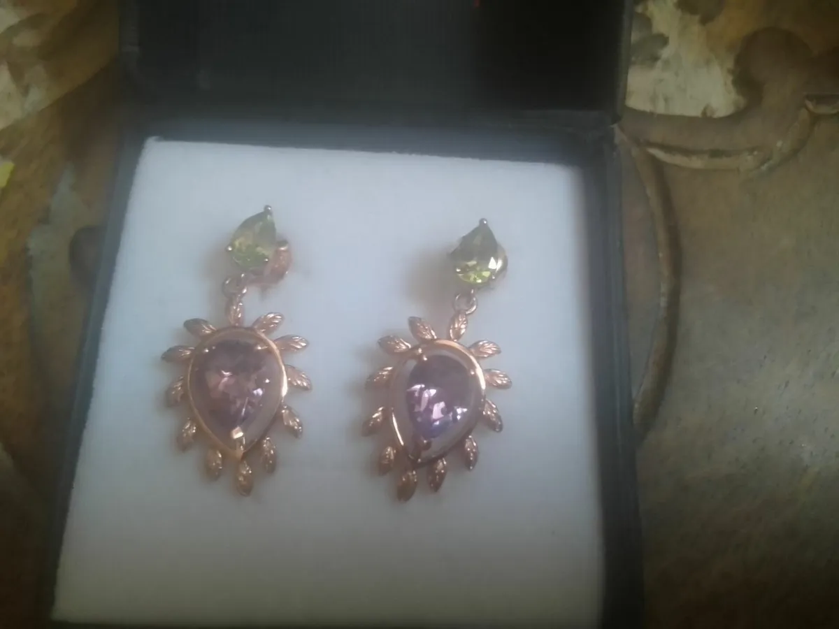 AMETHYST & PERIDOT STG SILVER ROSE GOLD EARRINGS N - Image 1