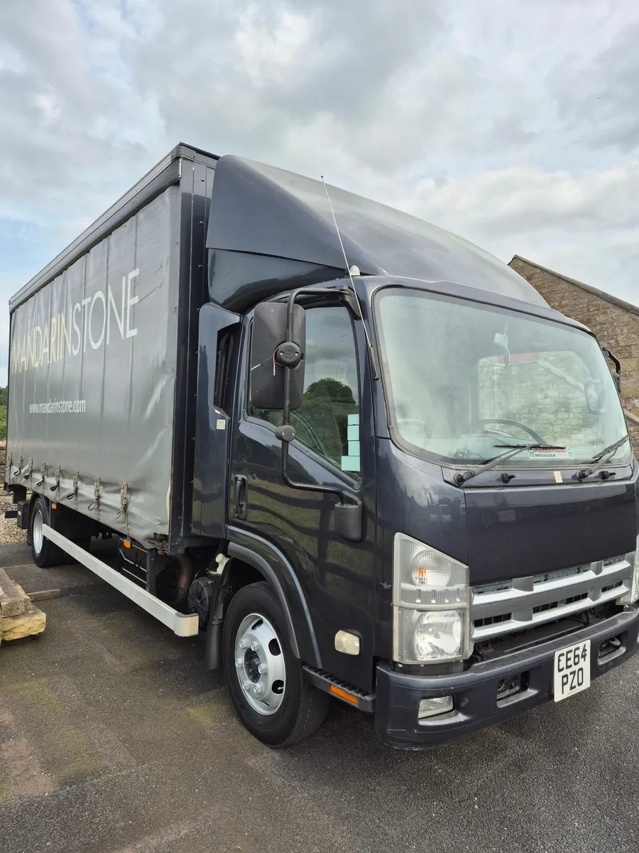 2014 Isuzu 75.190 Tautliner with tail lift - Image 3