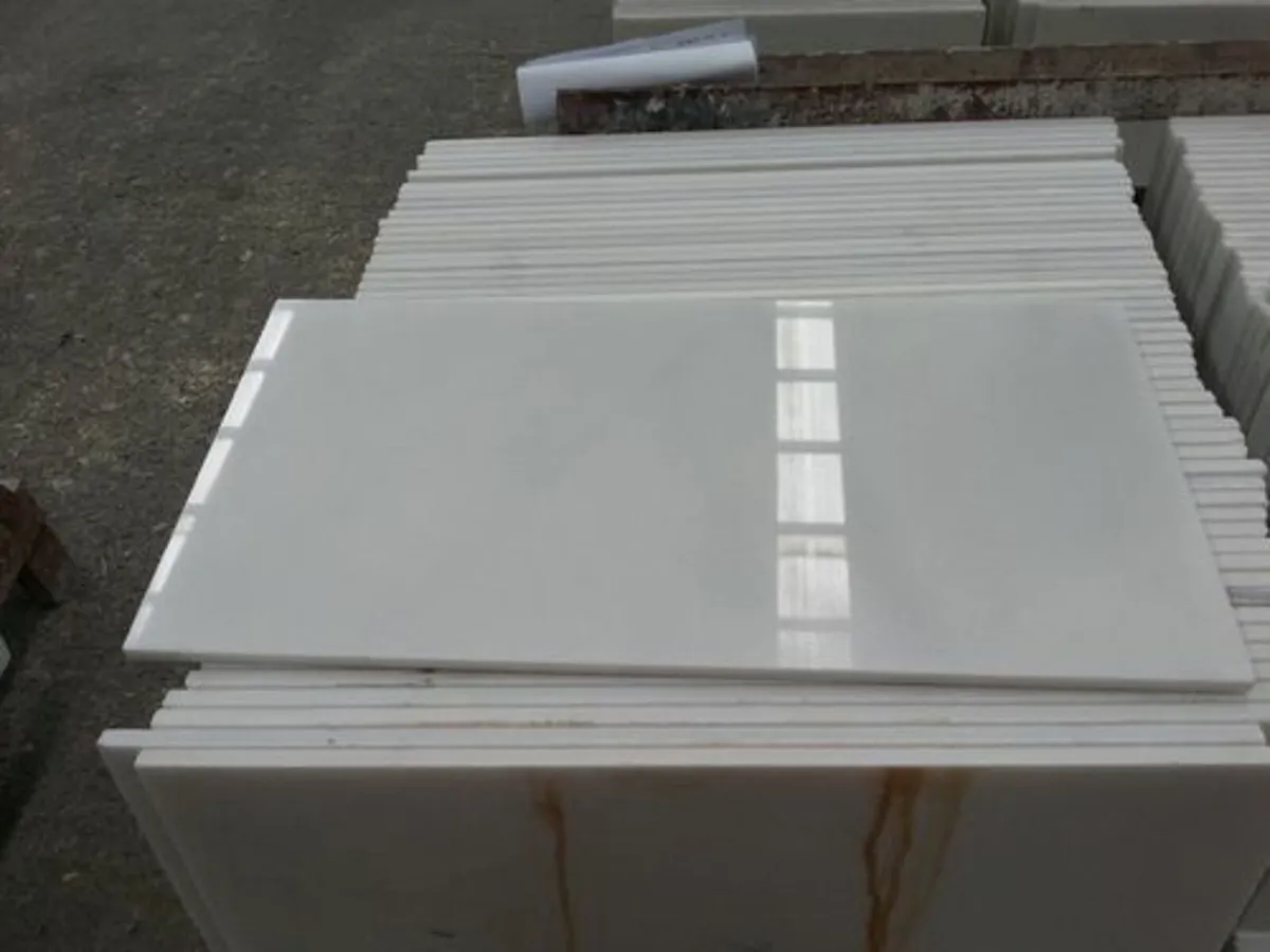 MARBLE (POLISHED WHITE)