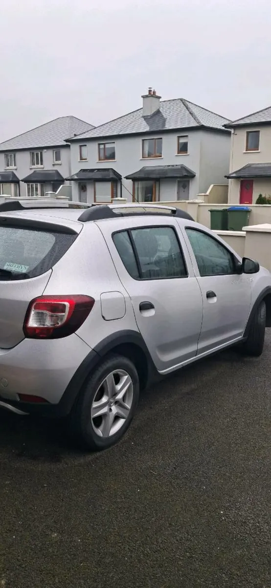 Car - Image 4