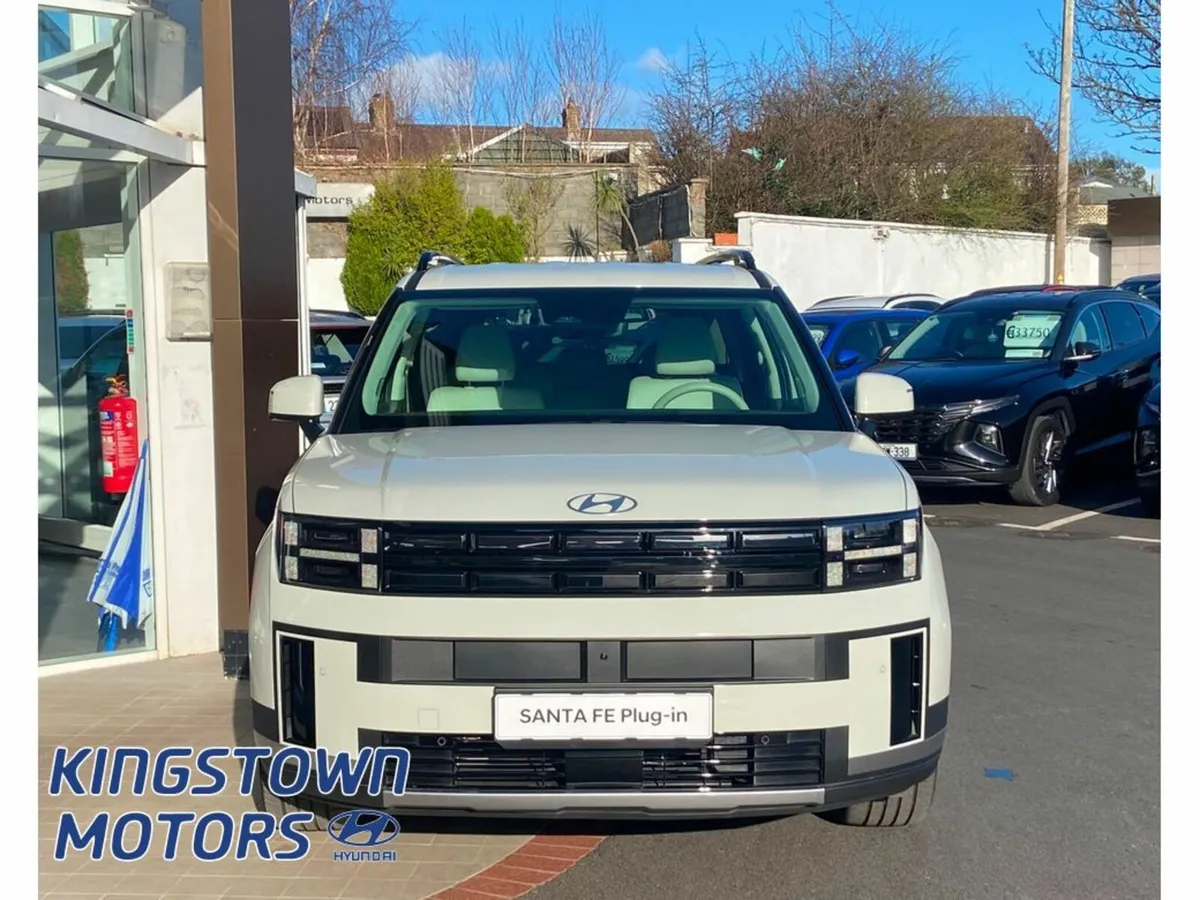 Hyundai Santa Fe Premium PHEV - Image 2