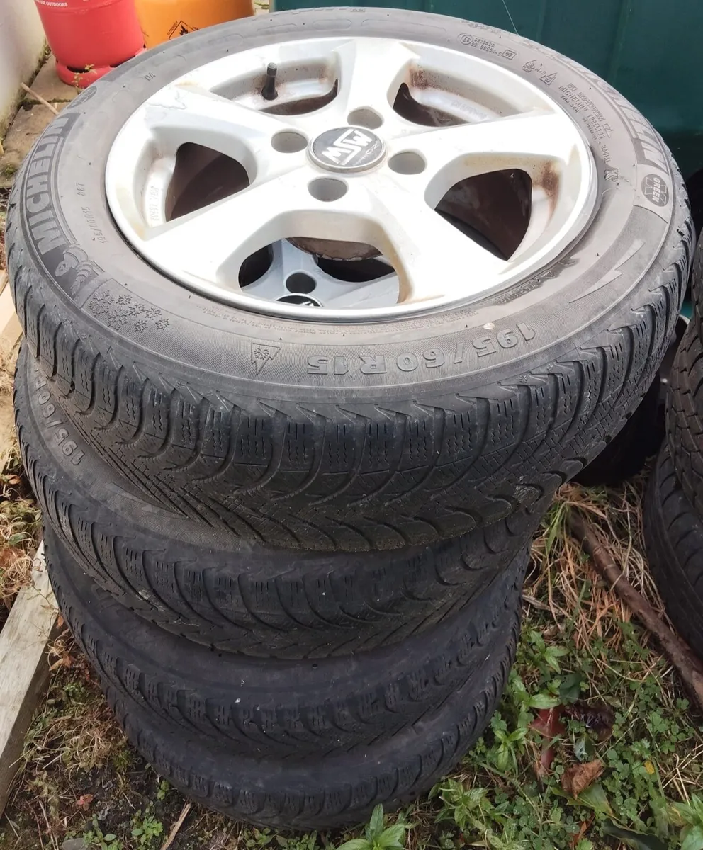 Alloy wheels and tyres - Image 1