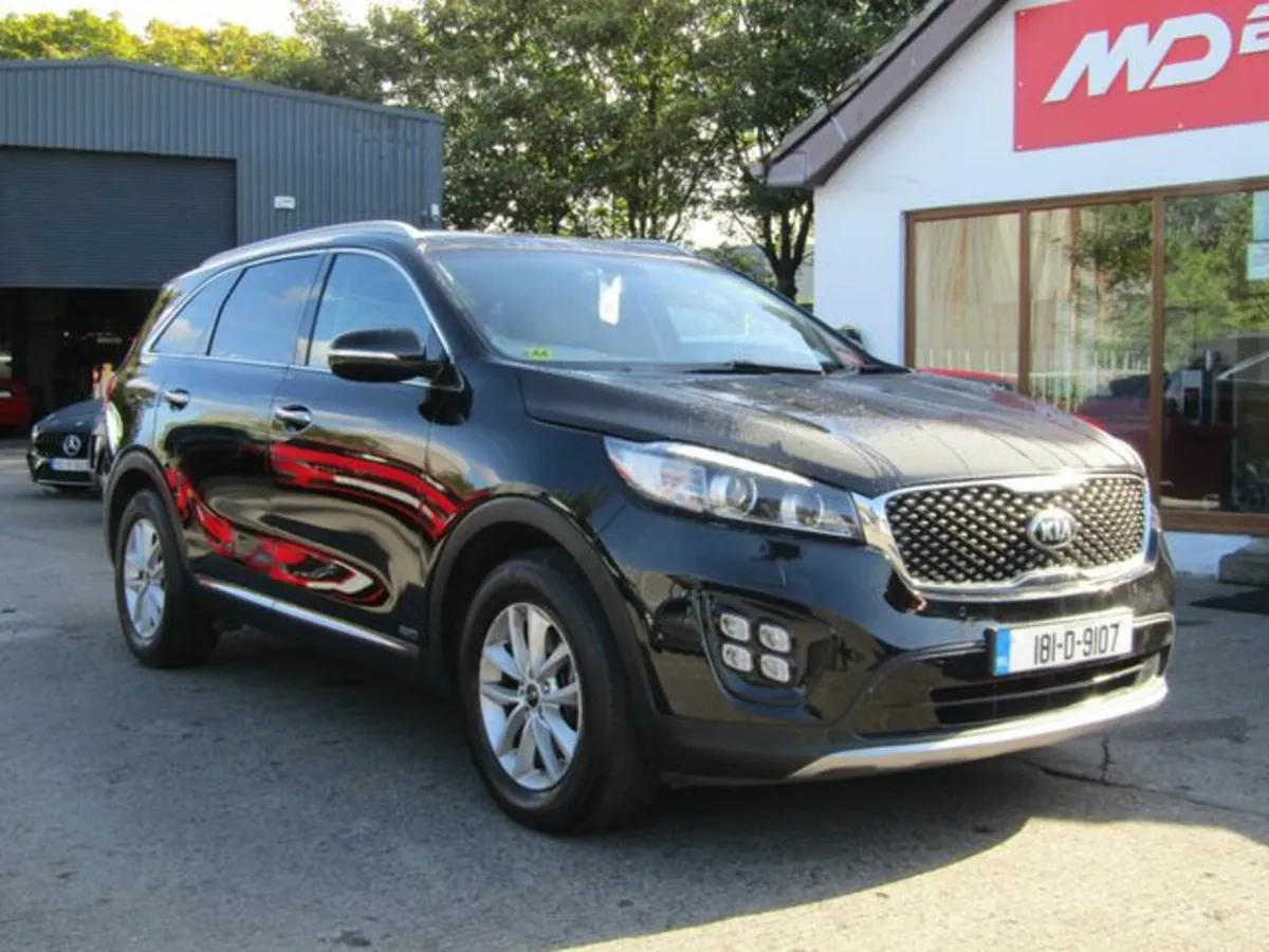 Kia Sorento Platinum 4X4 5DR - Image 2