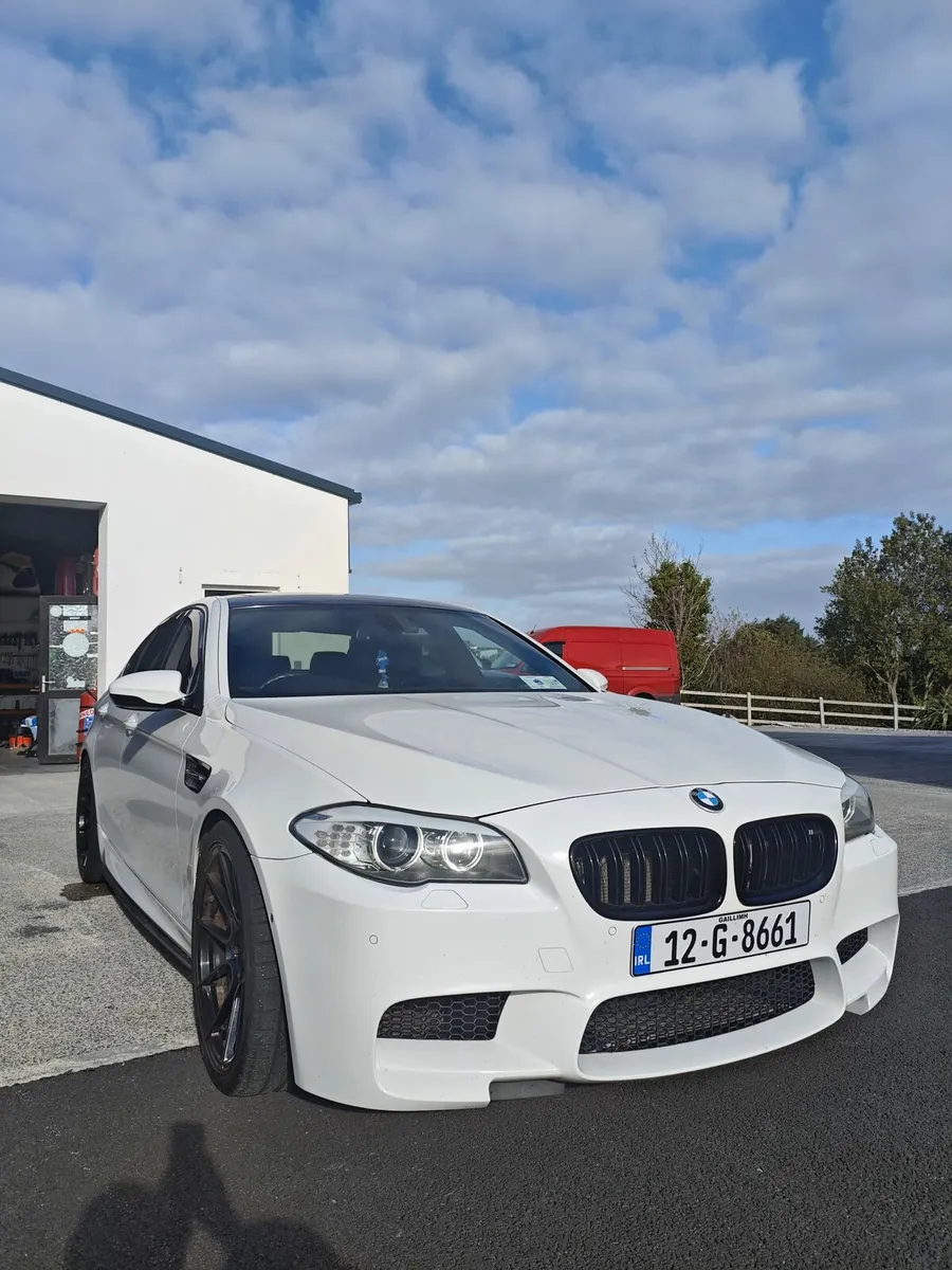 BMW F10 m5 - Image 1