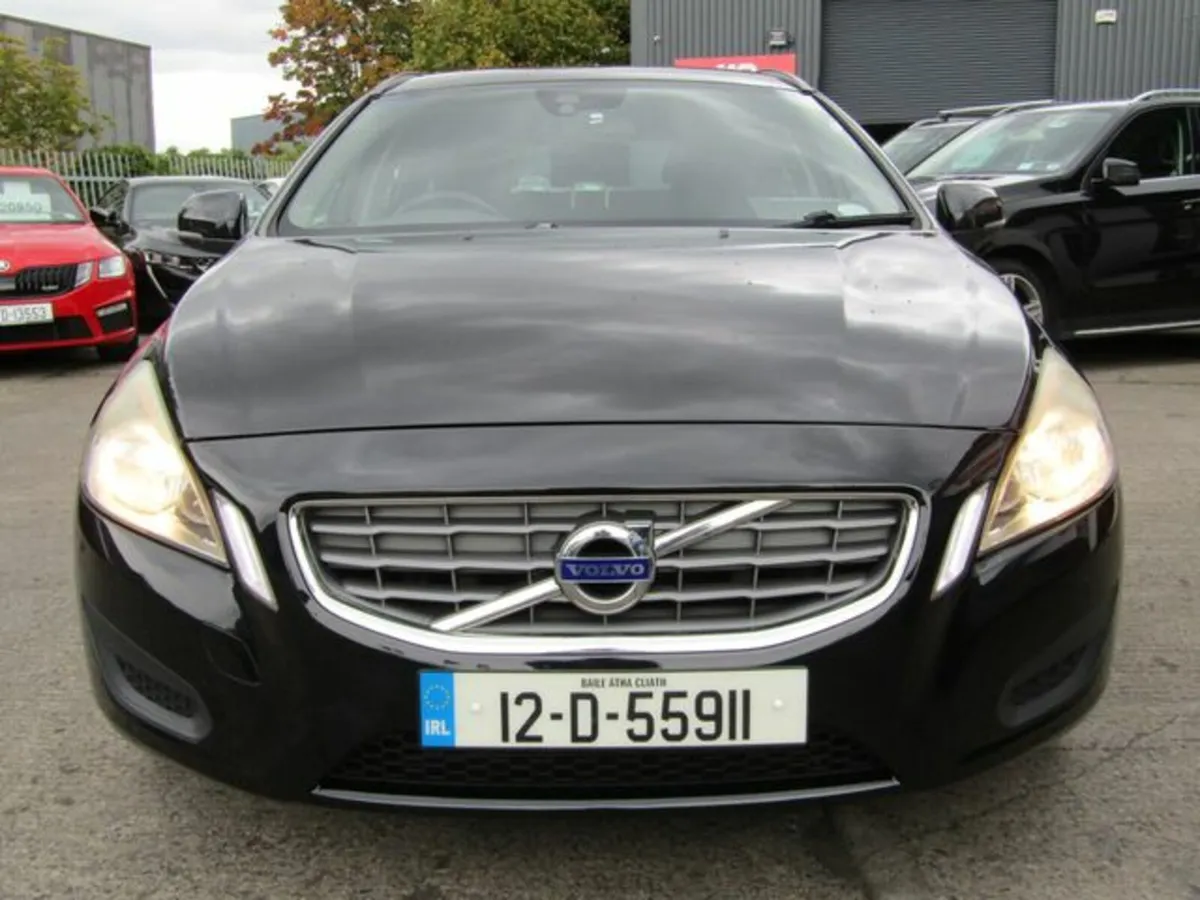 Volvo V60 1.6D D2 ES 115BHP 5DR - Image 3