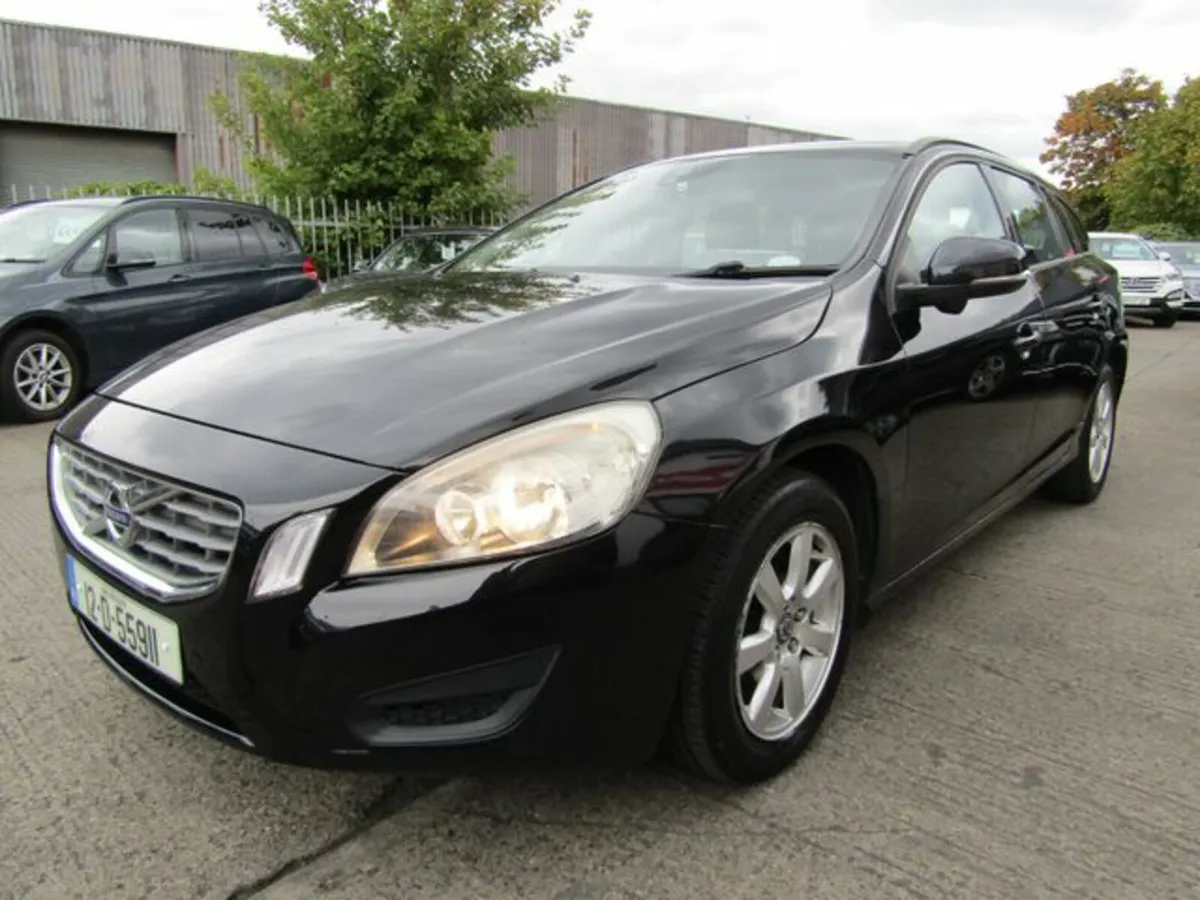 Volvo V60 1.6D D2 ES 115BHP 5DR - Image 4