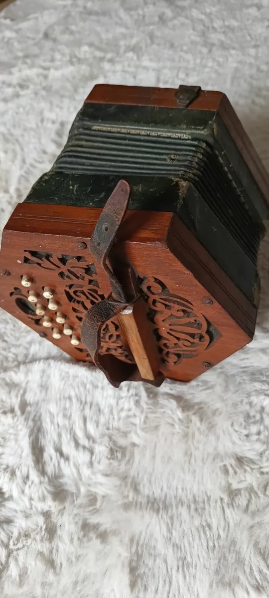 Old Concertina  - For Repair / Parts or Decoration - Image 1
