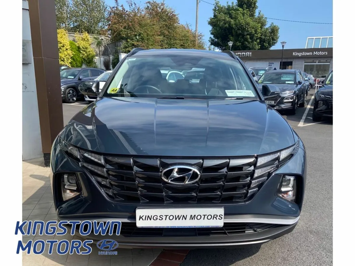 Hyundai Tucson Executive HEV Auto - Image 2