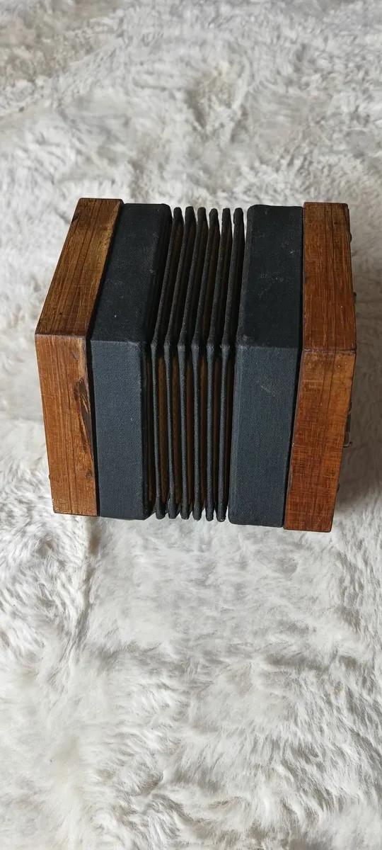 Old Concertina  - For Repair / Parts or Decoration - Image 3