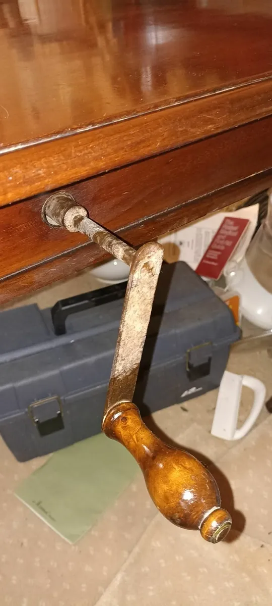 Victorian Wind Out Mahogany Dining Table - Image 3