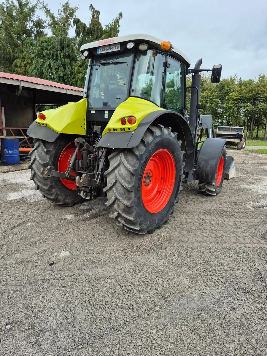 CLAAS tractor and loader - Image 4