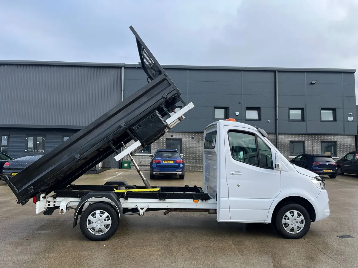 May 2021 Mercedes Sprinter 315 CDI MWB 3.5T Tipper - Image 3
