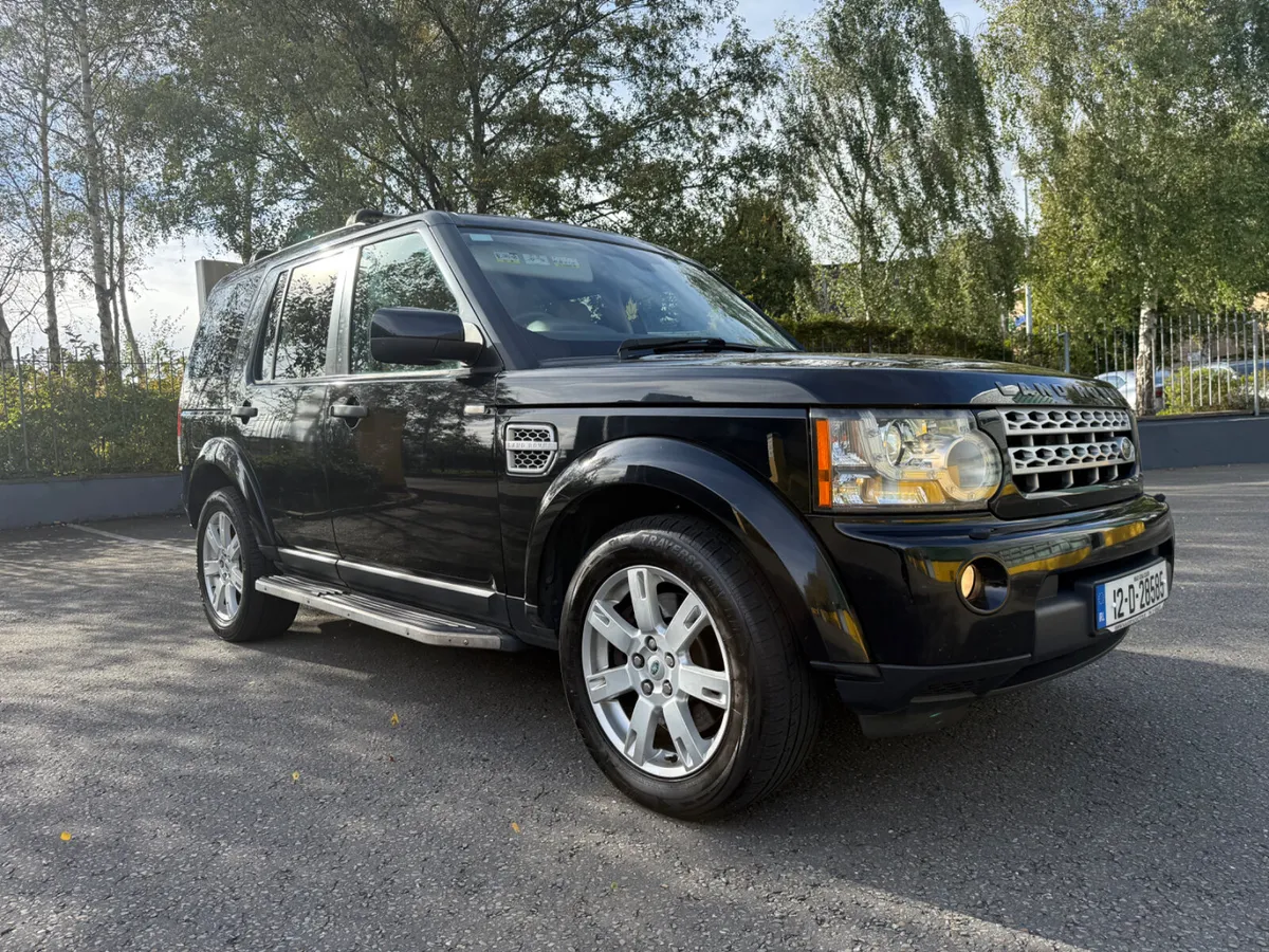 Land Rover Discovery 3.0D 5 seat crew cab auto - Image 1