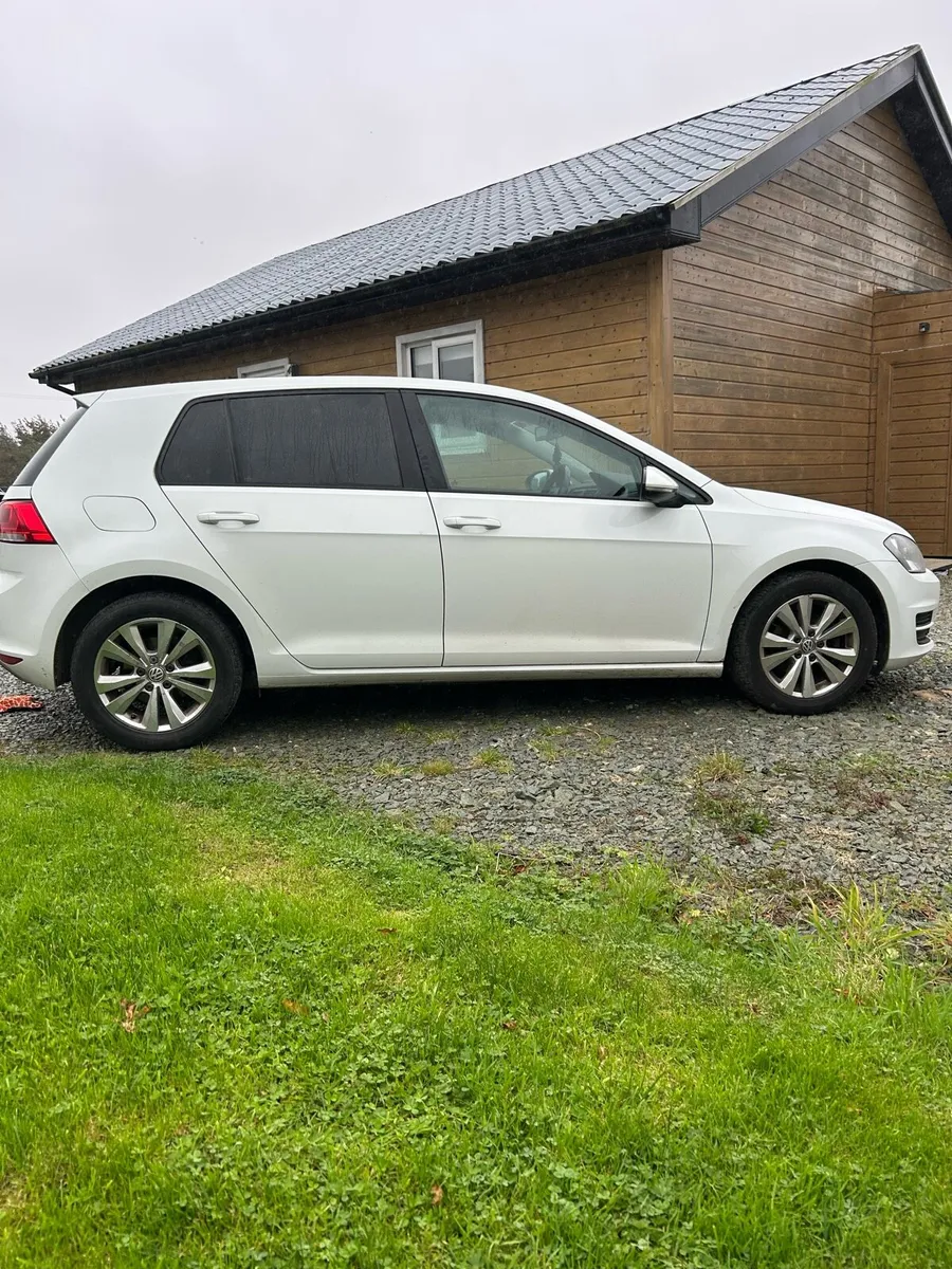 VW Golf 1.6L - Image 3