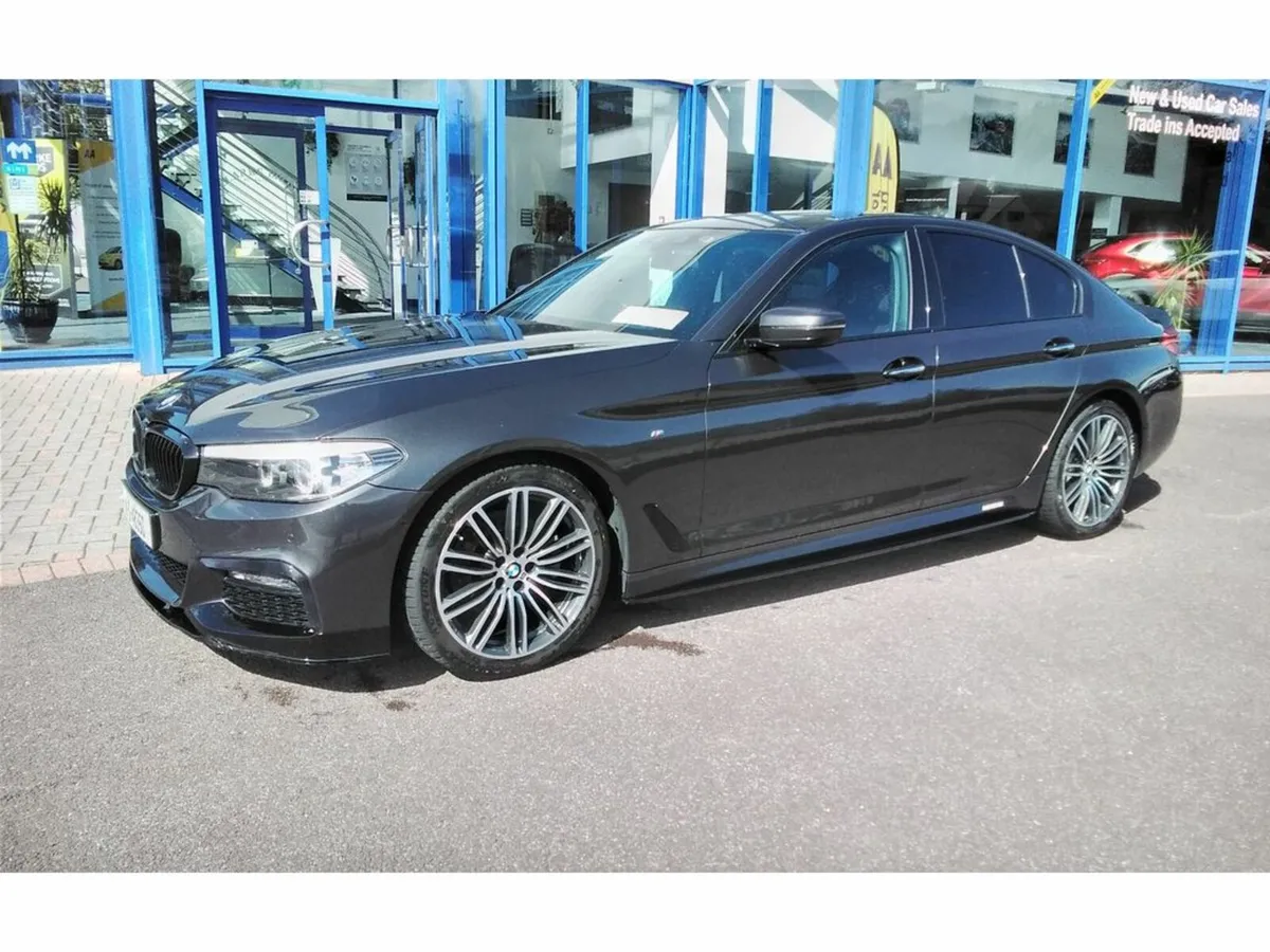 BMW 5-Series 520i G30 M sport 4DR Auto - Image 4
