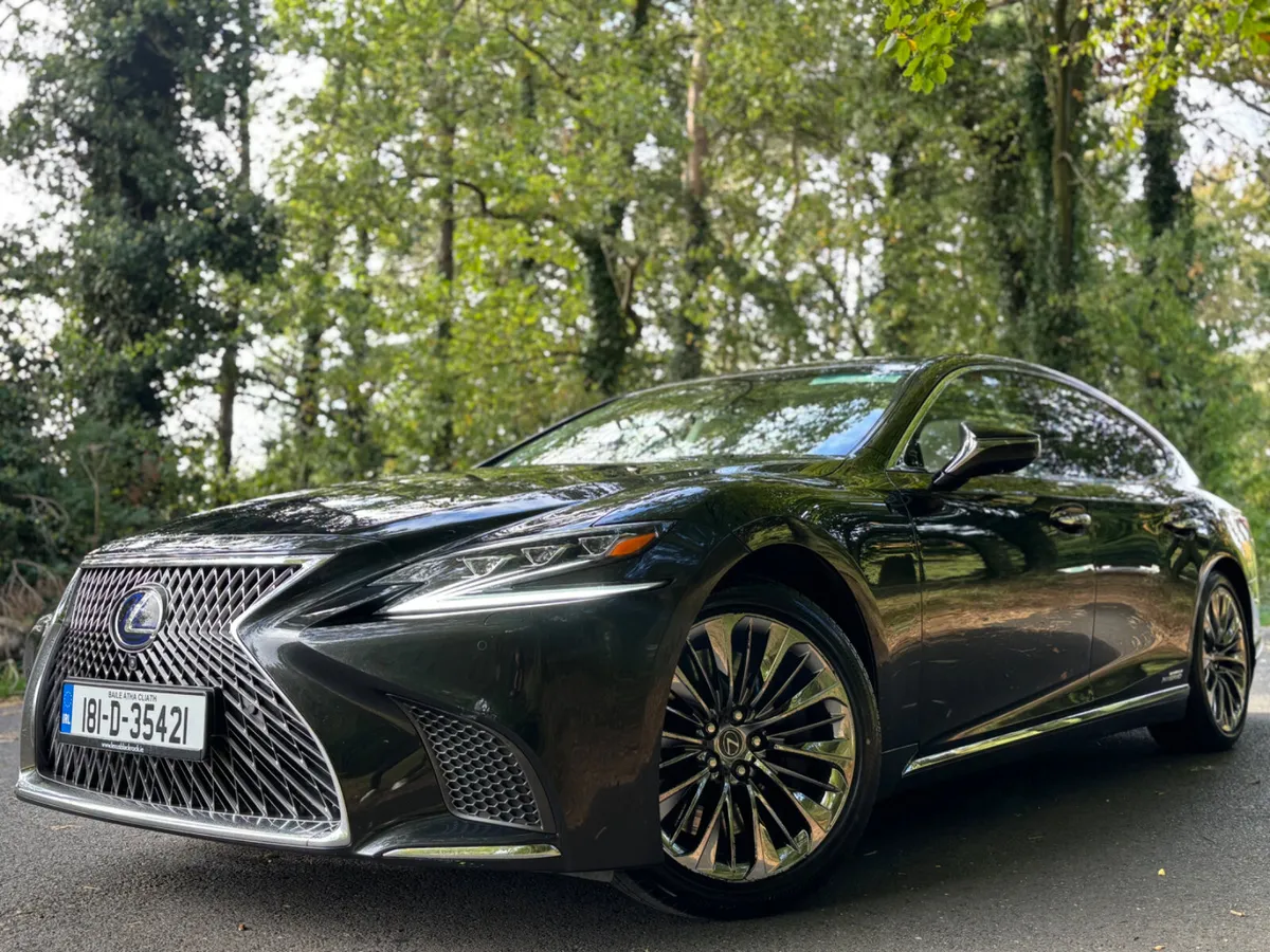 STUNNING!! 2018 LEXUS LS 500H  ONLY 52,000KM - Image 2