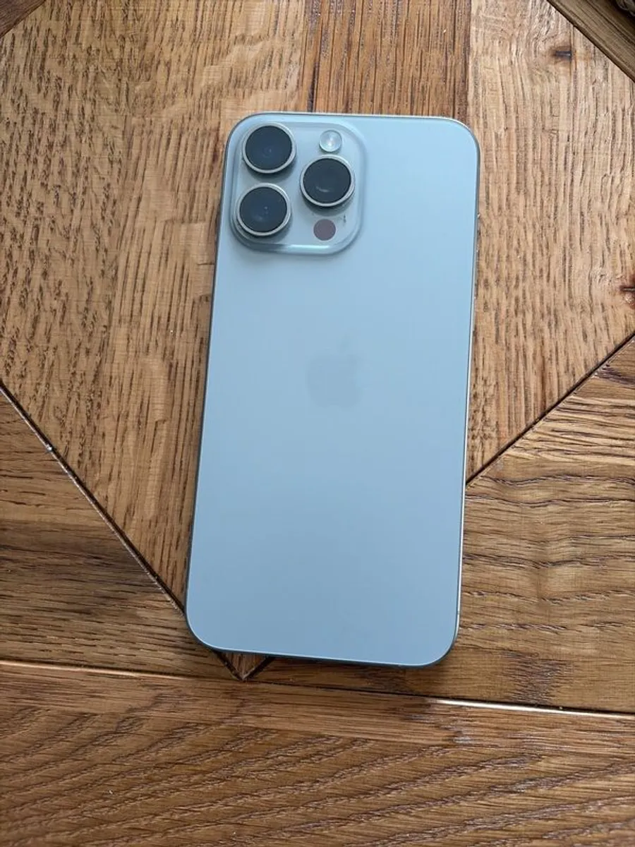 I phone 15 pro max 256gh - Image 2