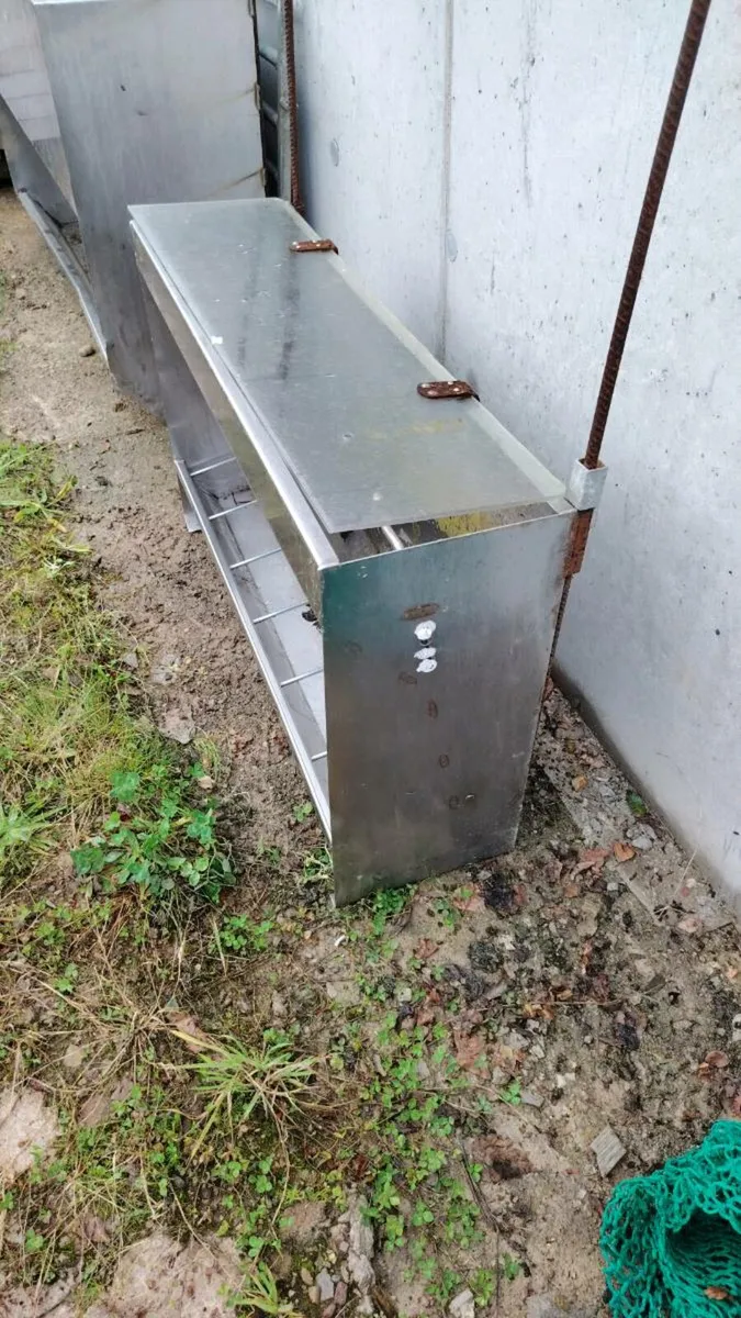 Stainless steel feed troughs - Image 3