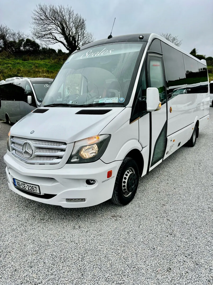 2016 Mercedes Turas 500 - Image 1