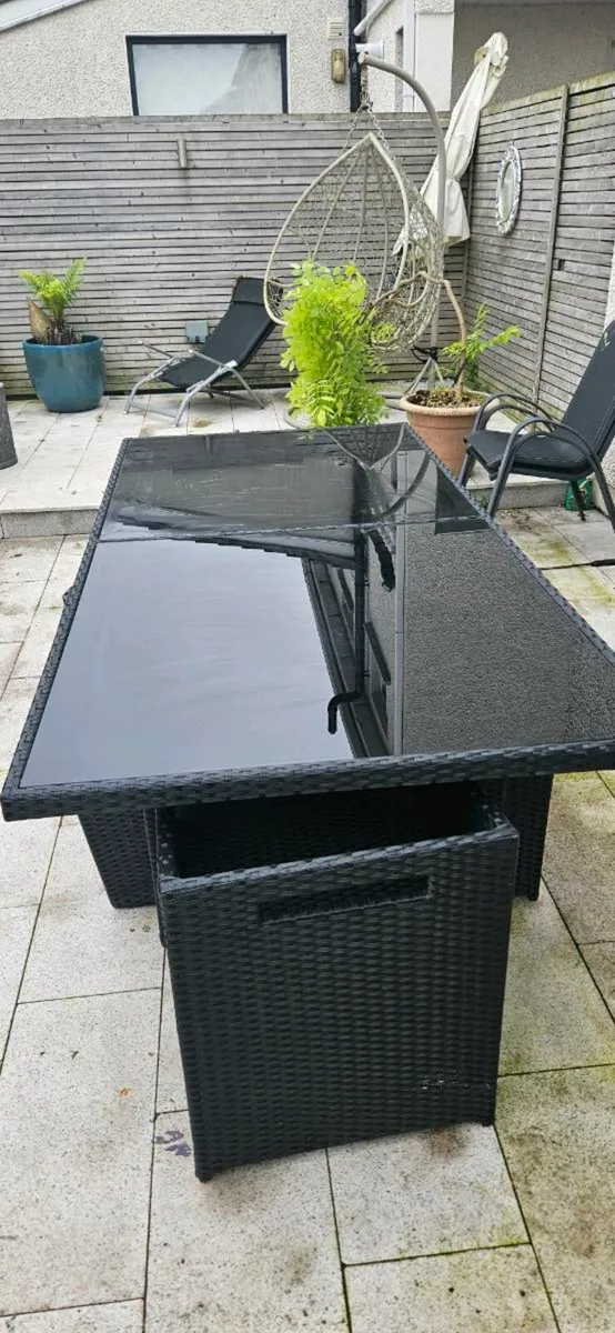 Glass top garden table - Image 1