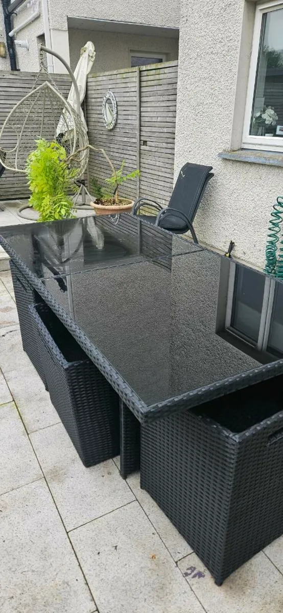 Glass top garden table - Image 3