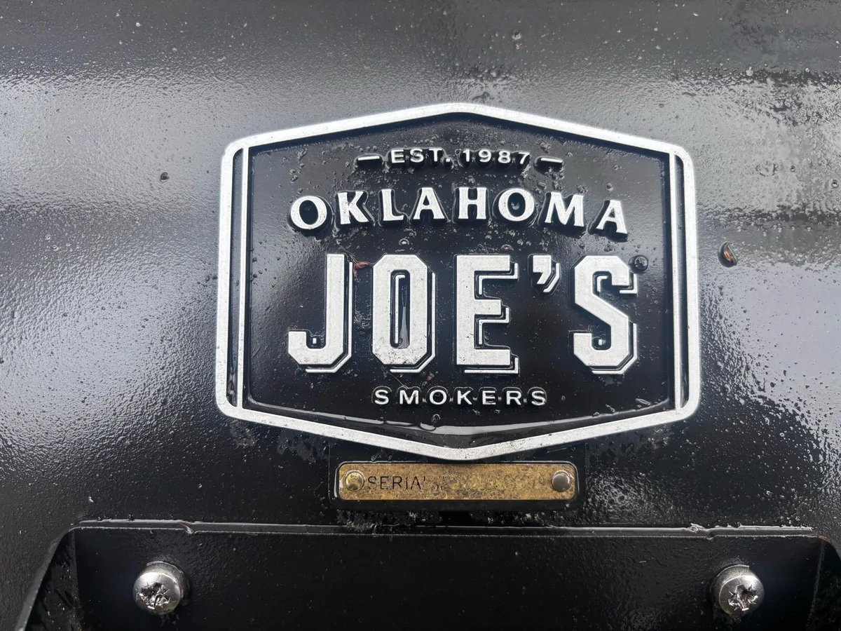 Oklahoma Joe highland smoker - Image 2
