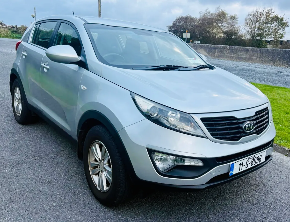 2011 KIA SPORTAGE PETROL LOW MILES - Image 4