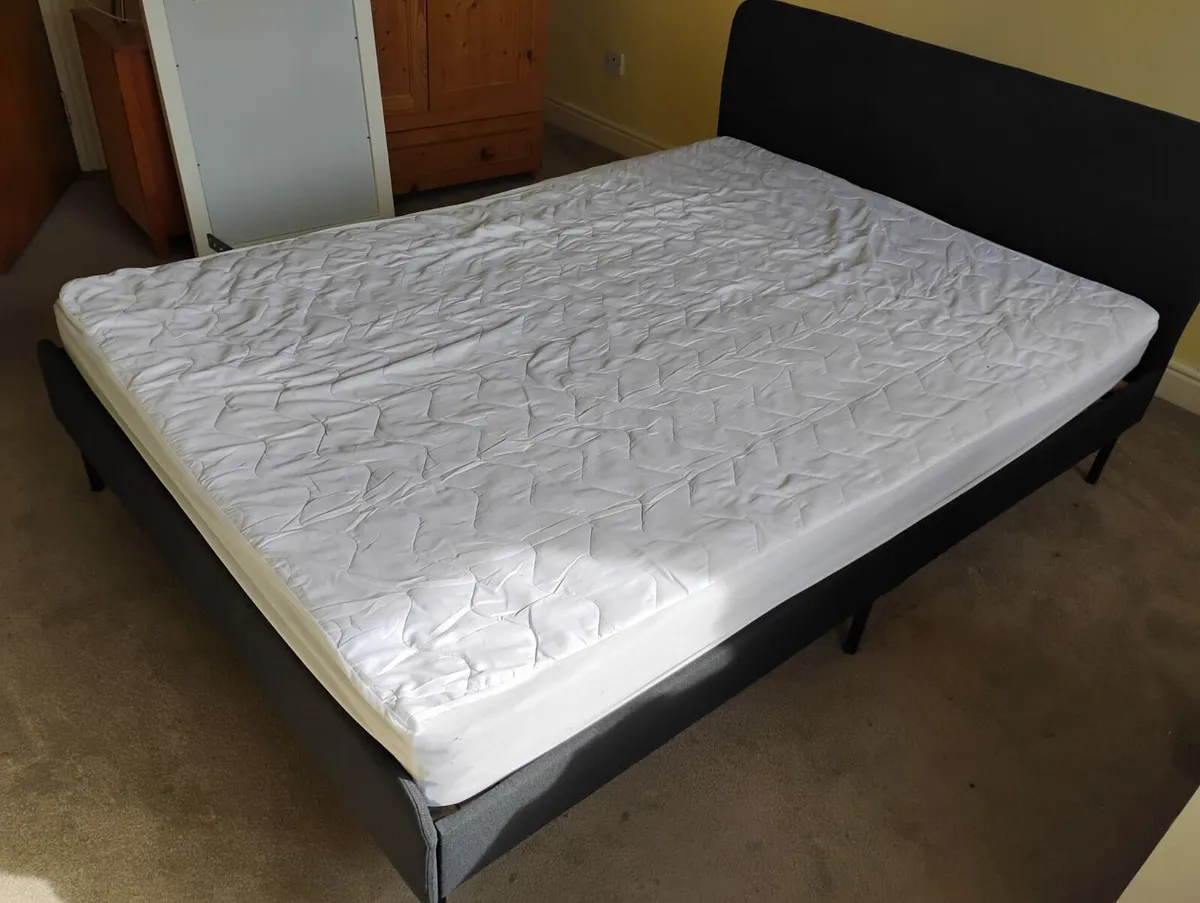 Bed - Image 4