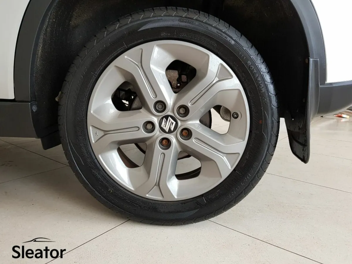 Suzuki Vitara GL+ Diesel 5DR - Image 4