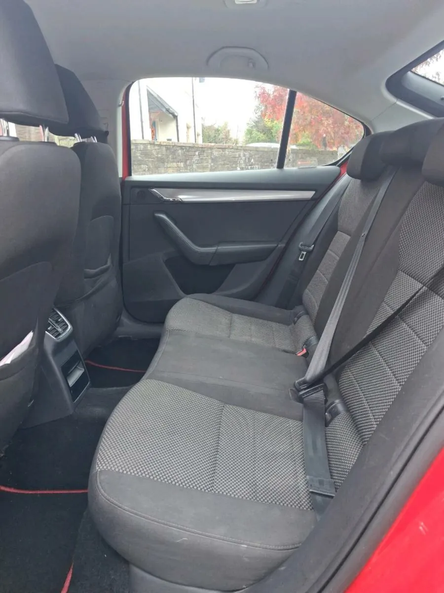 Skoda Octavia 2015 - Image 4