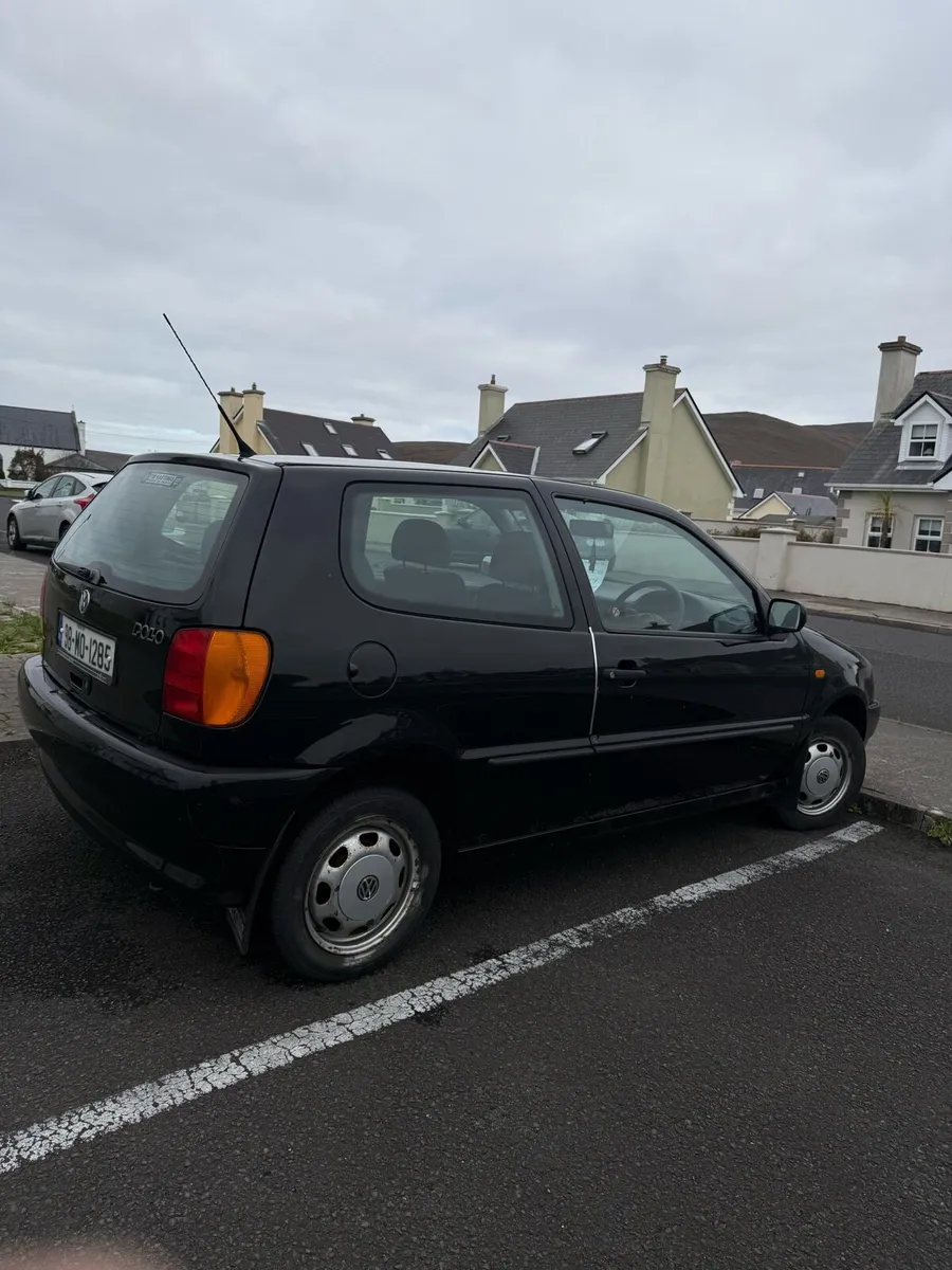 Volkswagen Polo 1998 - Image 2