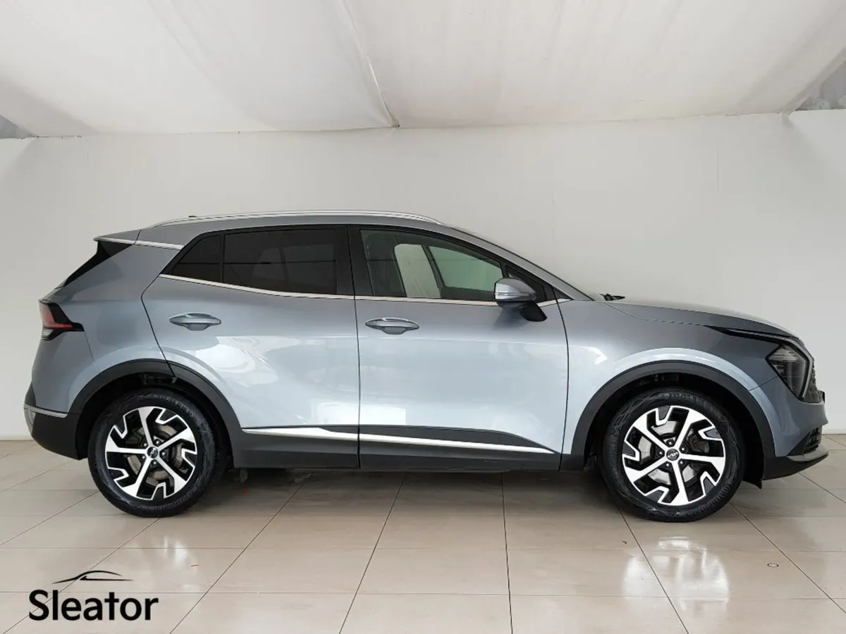 Kia Sportage Manual 5DR - Image 2
