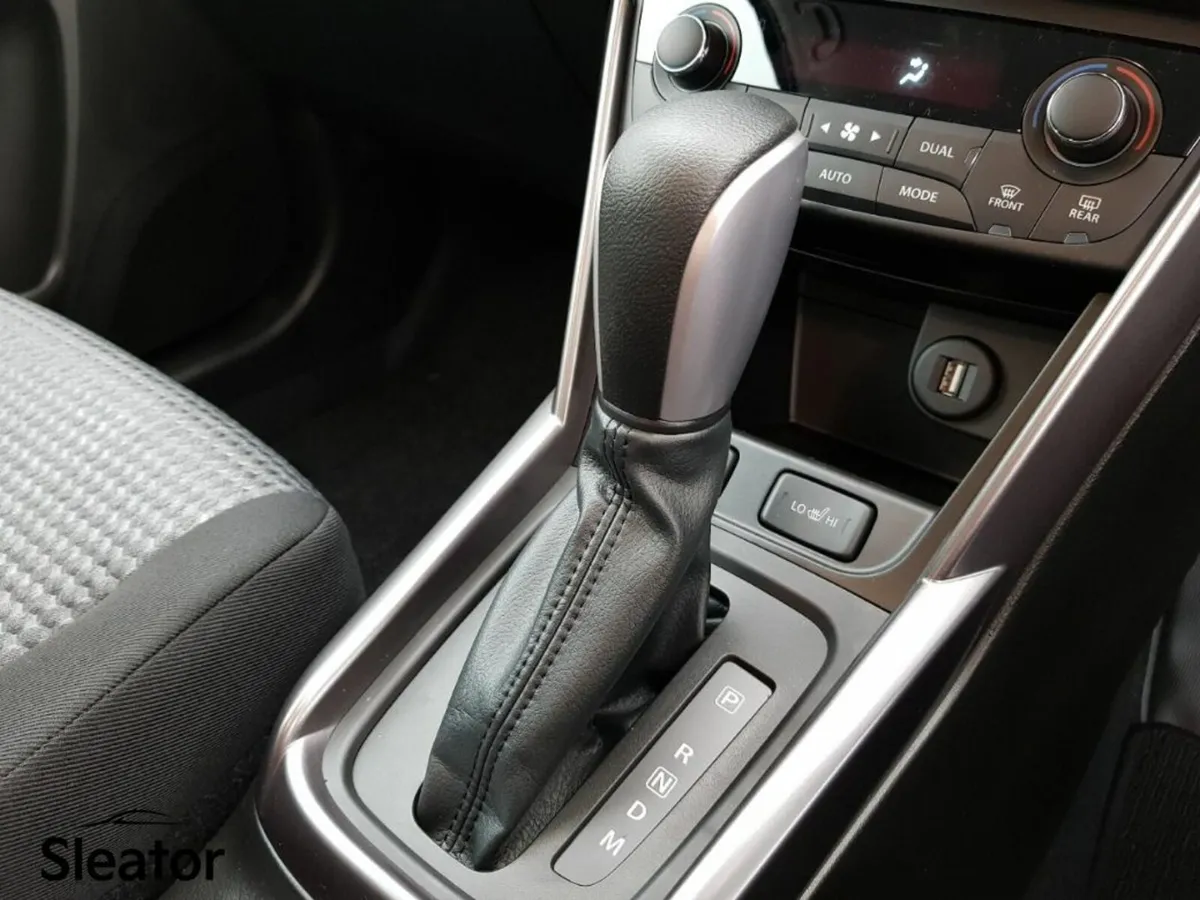 Suzuki SX4 1 5 S1 HEV Motion AGS 5DR - Image 4