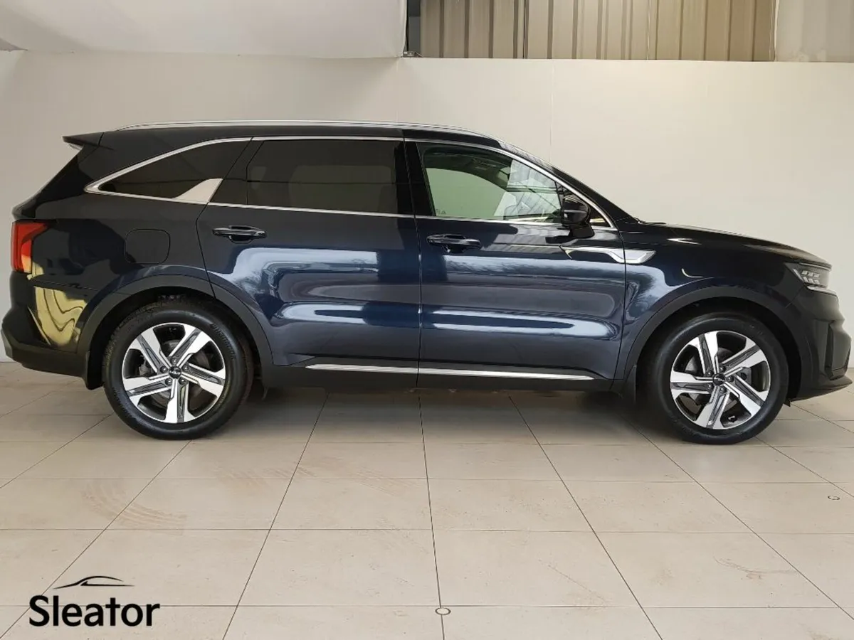 Kia Sorento Phev K4 MY22 6DR Auto - Image 2