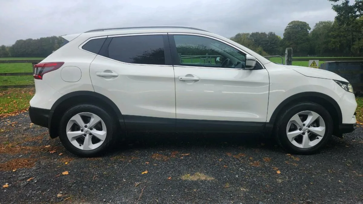 Nissan Qashqai 1.5dci High Spec Commercial - Image 3