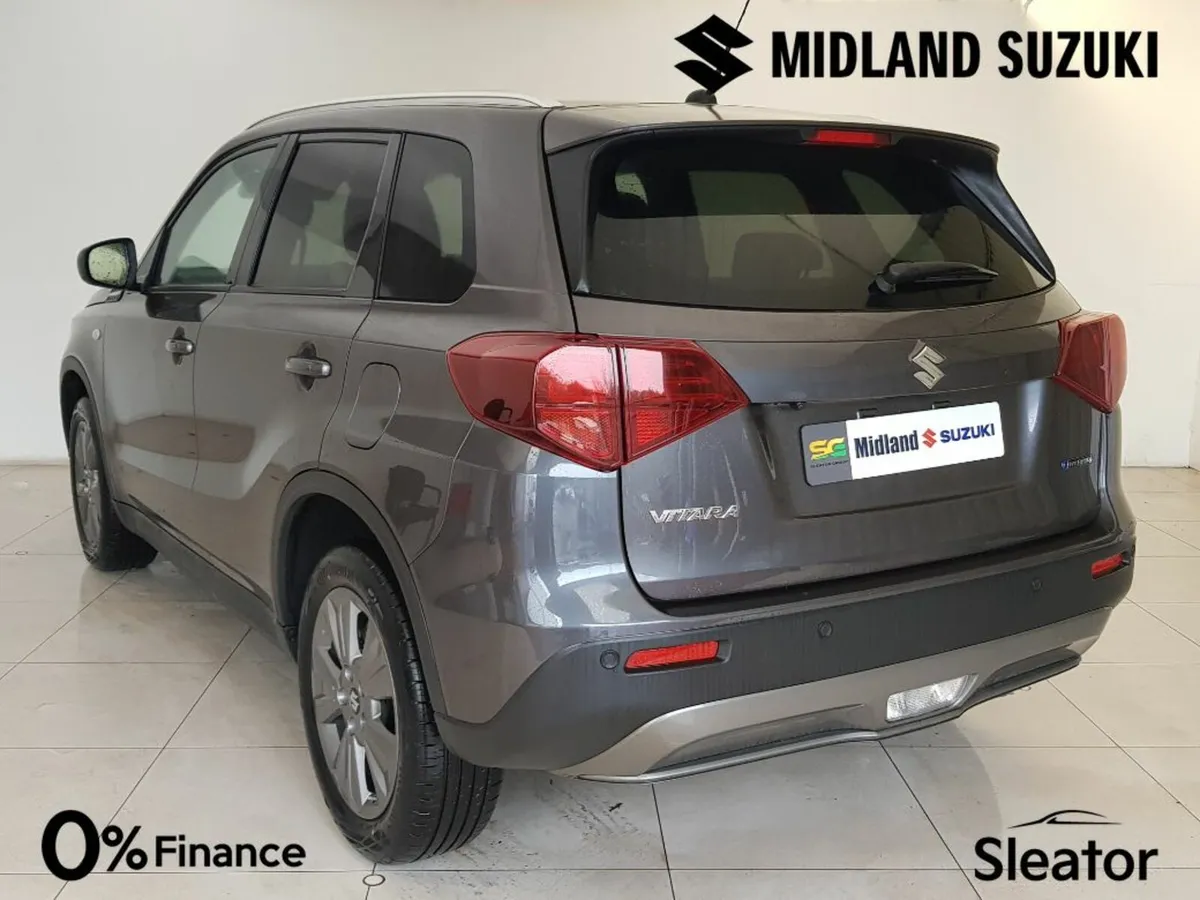 Suzuki Vitara Motion AGS - Image 2