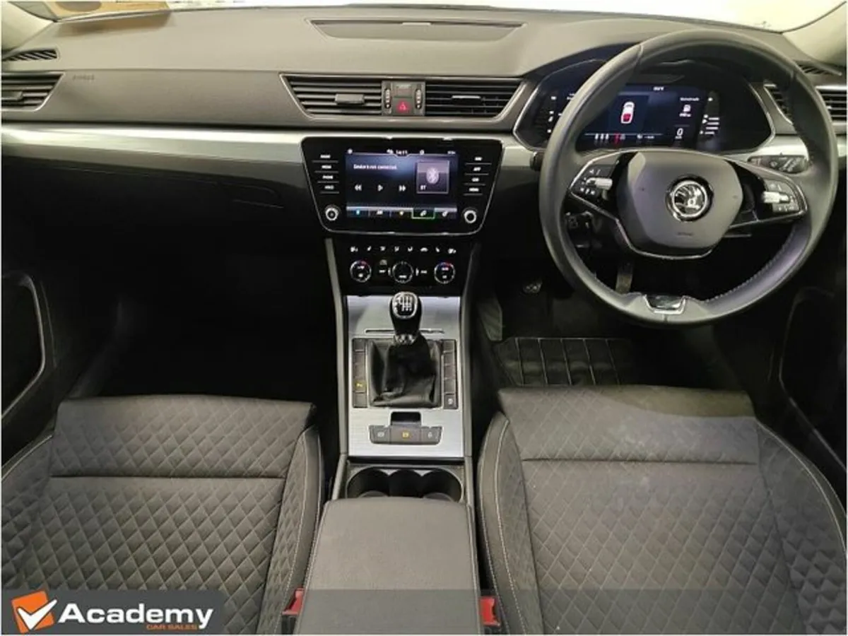 Skoda Superb AMB 2.0tdi 150HP 5DR - Image 2