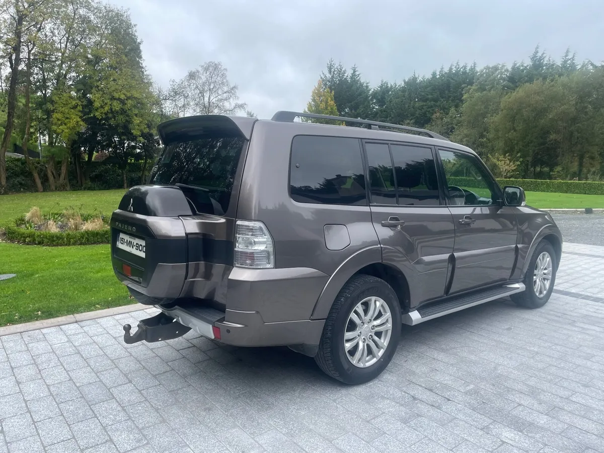 Mitsubishi Pajero 2015 - Image 4