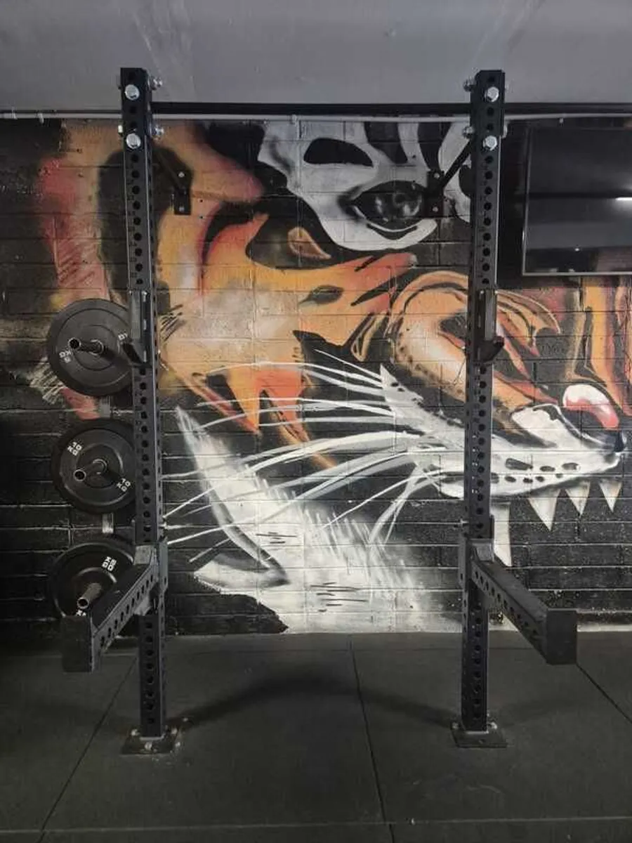 Wall mounted 5 bay squat rack - Image 2