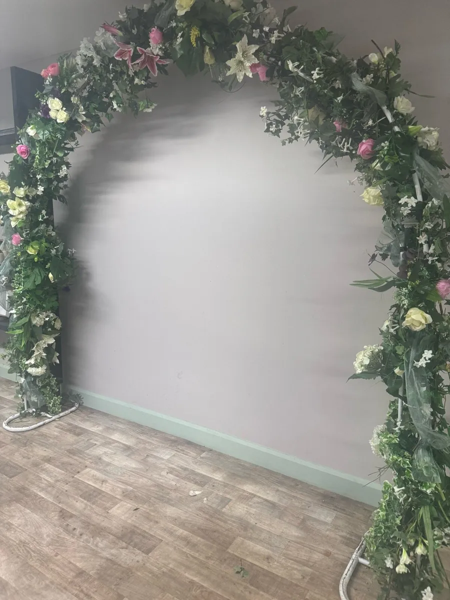 Wedding Arch - Image 1