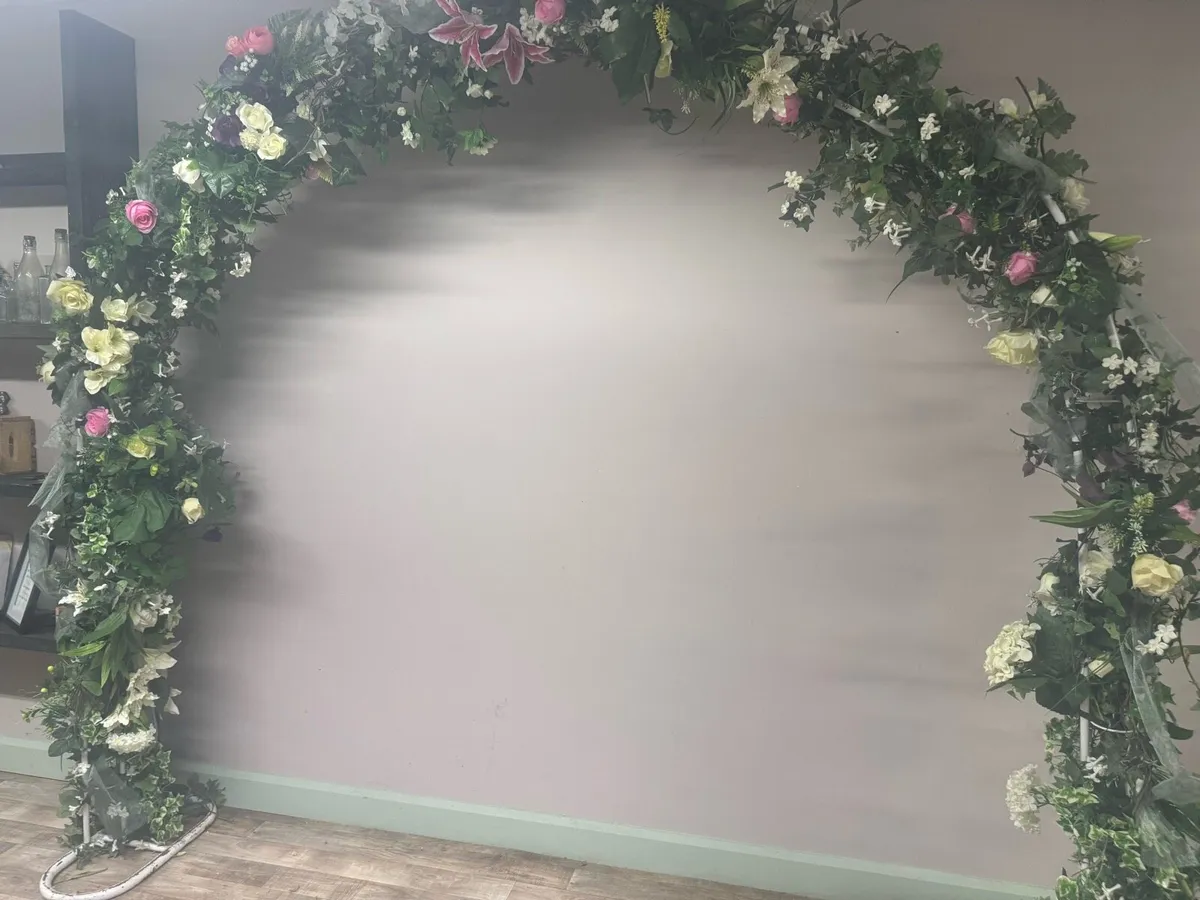 Wedding Arch - Image 2