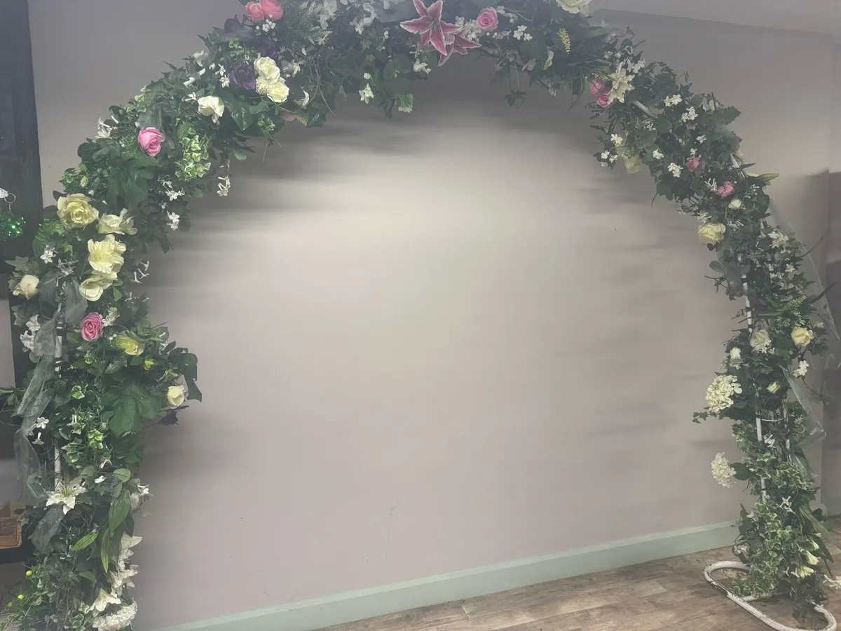 Wedding Arch - Image 3