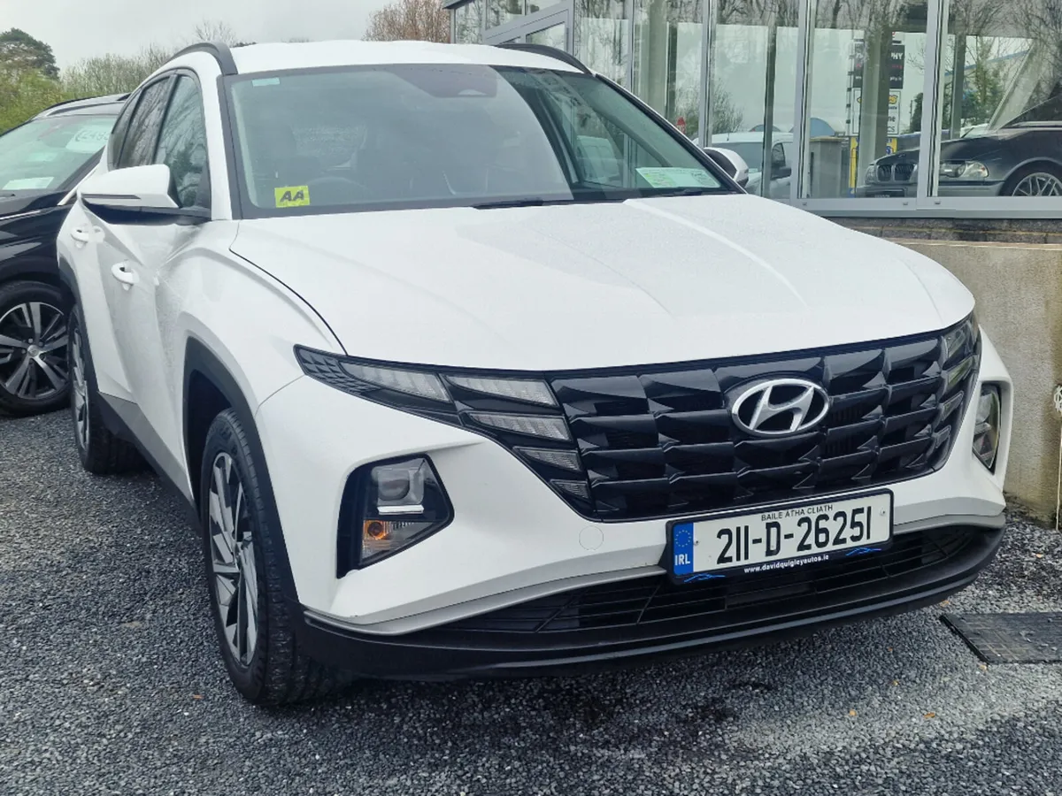 Hyundai Tucson Executive 2WD 5DR 1.6CRDI*QUALITY A - Image 2