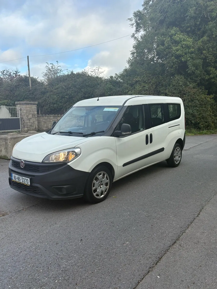 2016 fiat Doblo Crew cab Doe 7/26 mint condition - Image 2