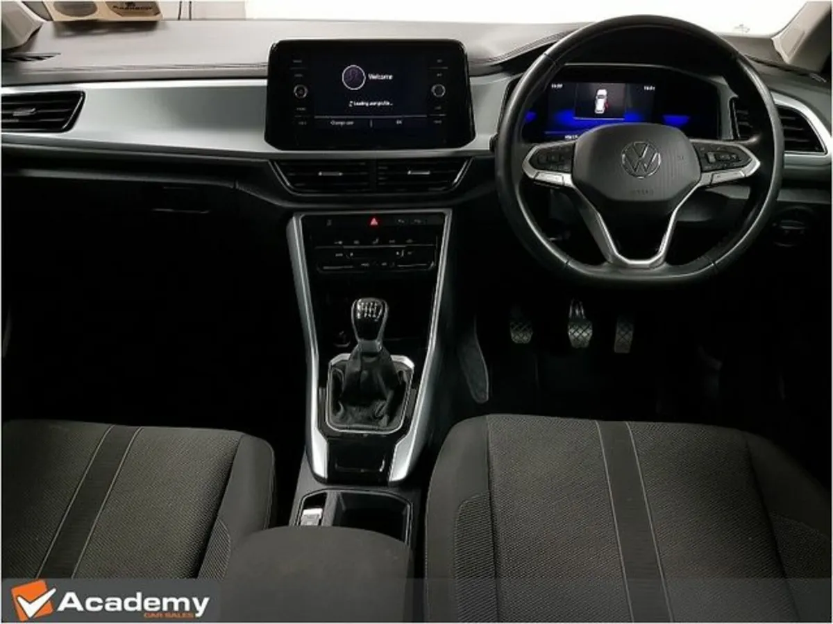 Volkswagen T-Roc Life 1.0 TSI M6F 110HP 5DR - Image 2