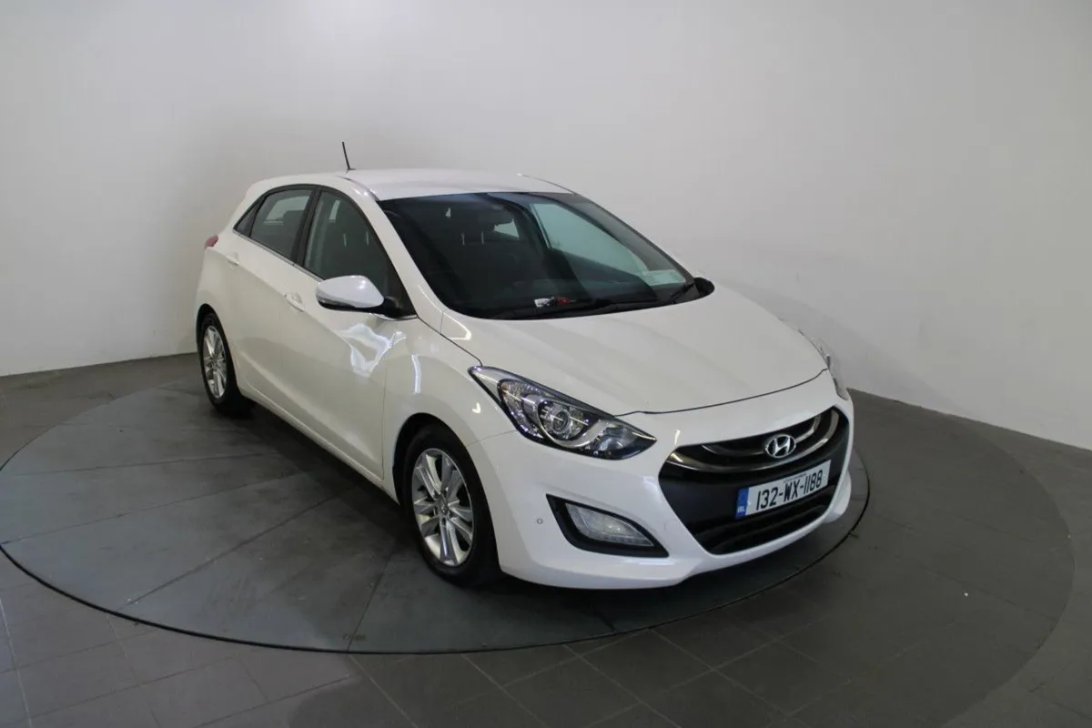 Hyundai i30 1.6 Diesel Style NAV - Image 1