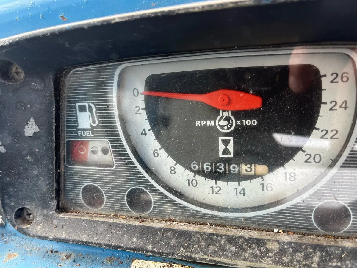 Ford 4600 - Image 4