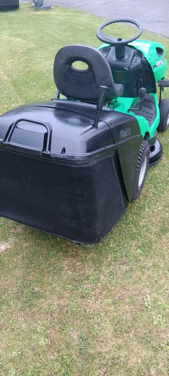John Deere hydrostatic Briggs engine - Image 3
