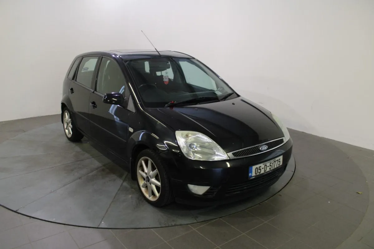 Ford Fiesta 1.25i Steel Sunroof - Image 1